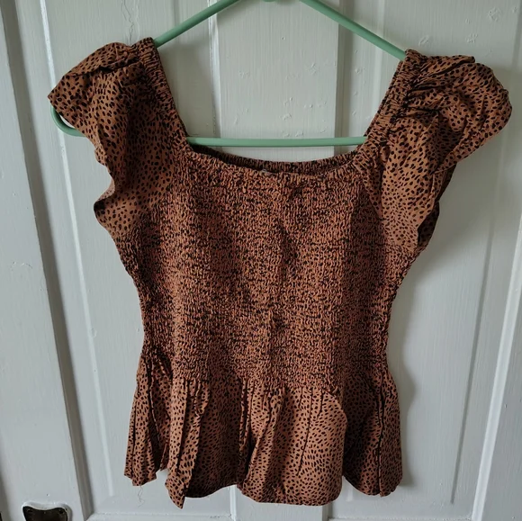 Japna Women's Size XS Cheetah Print Smocked Peplum Top - Picture 10 of 11